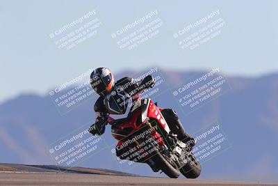media/Nov-06-2023-Moto Forza (Mon) [[ce023d0744]]/3-Intermediate Group/Session 5 (Turn 9)/